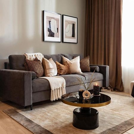 Qult - Misty Night Apartment Bucharest Luaran gambar